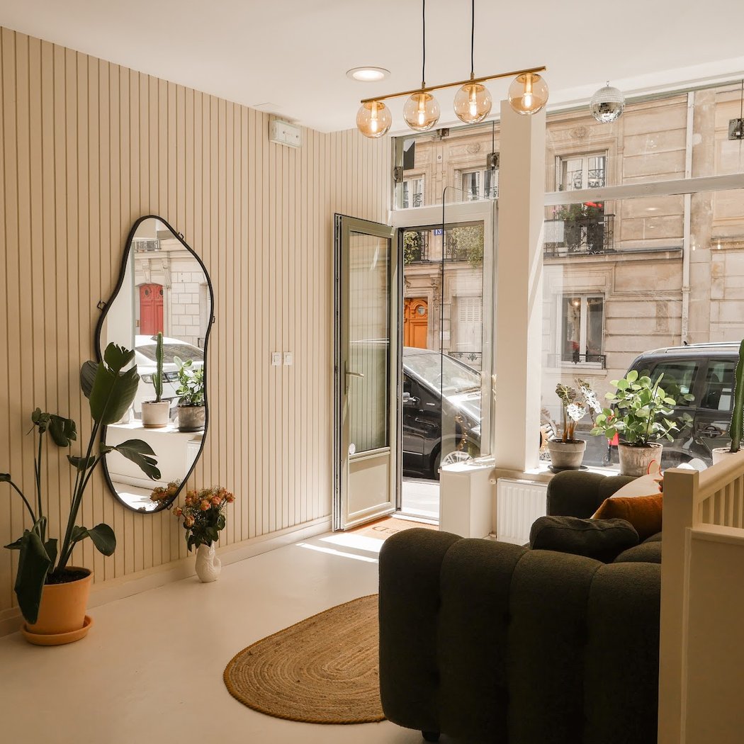 NAKED STUDIO PARIS 2