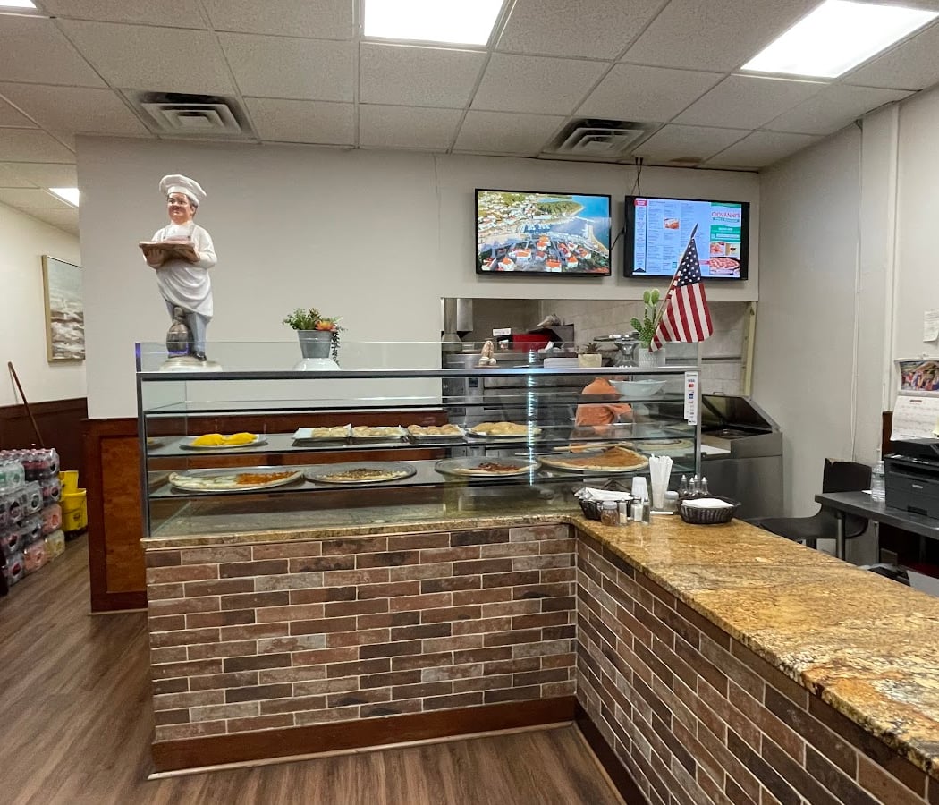 Giovanni's Pizza & Restaurant 2