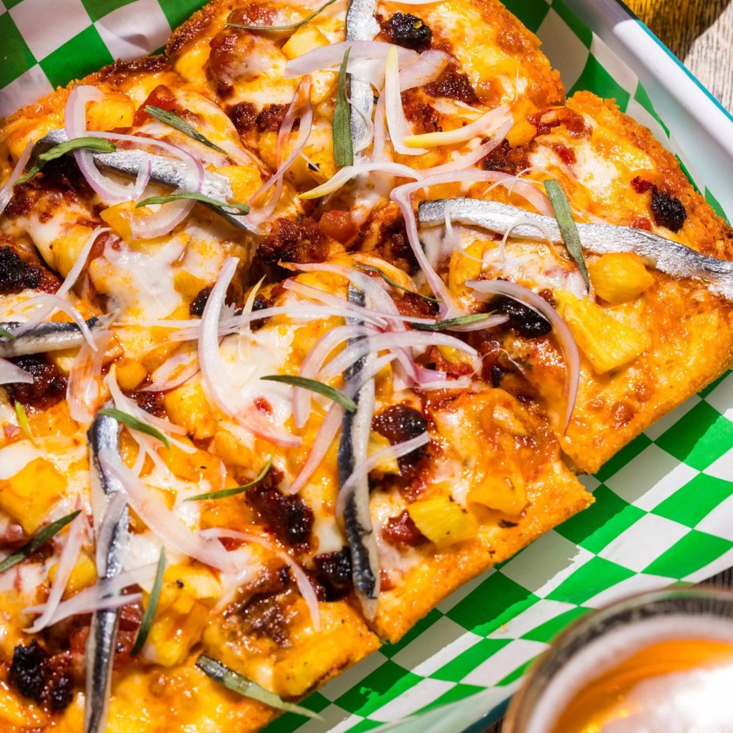 Bookie’s Pizza 1