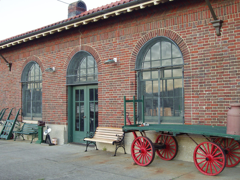 Hyde Park Station 2