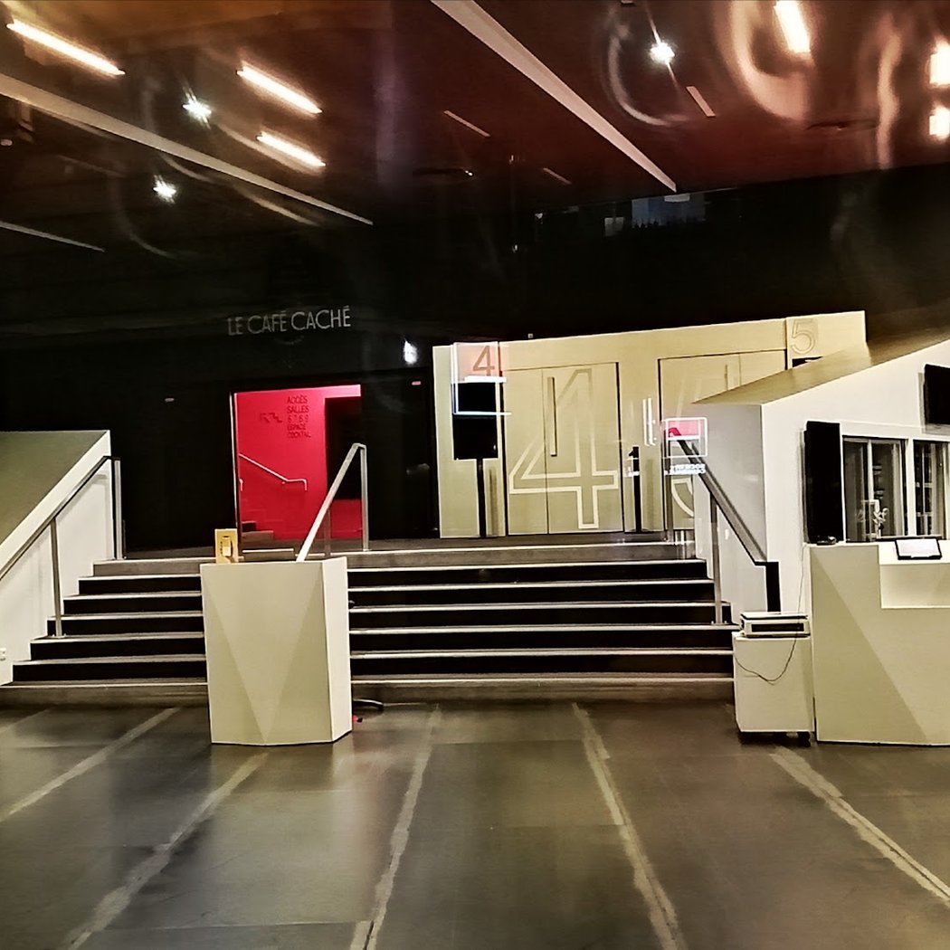 Pathé Convention 3