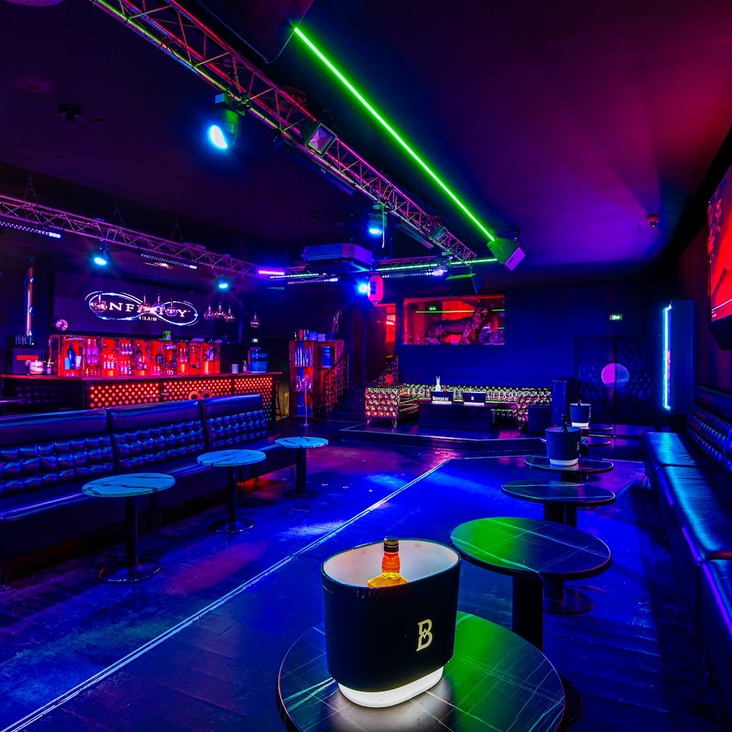 INFINITY CLUB 4
