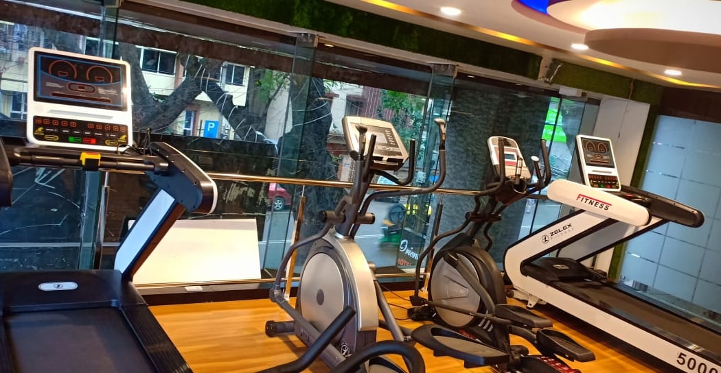Fille fitness only ladies gym 3