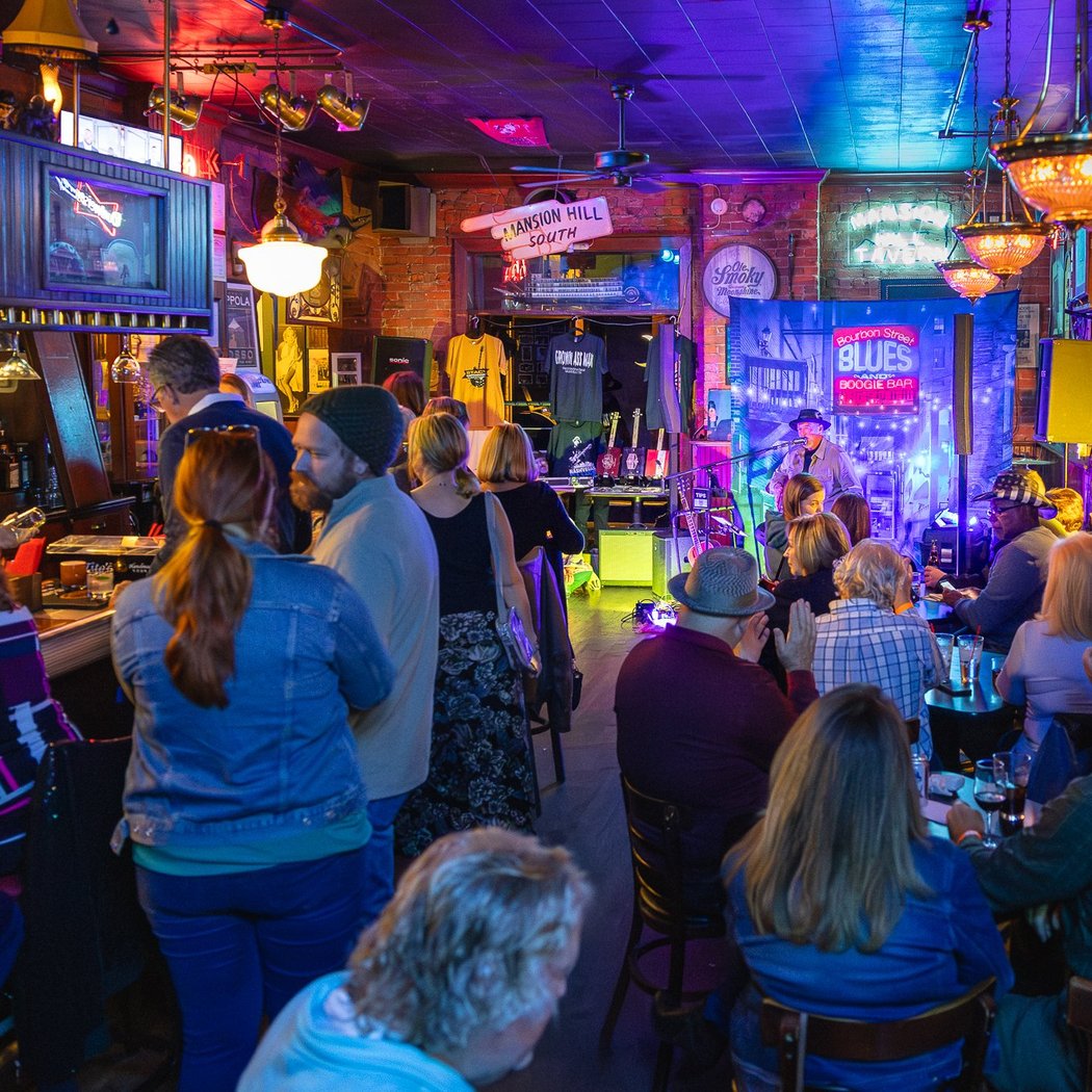 Mansion Hill Tavern 1