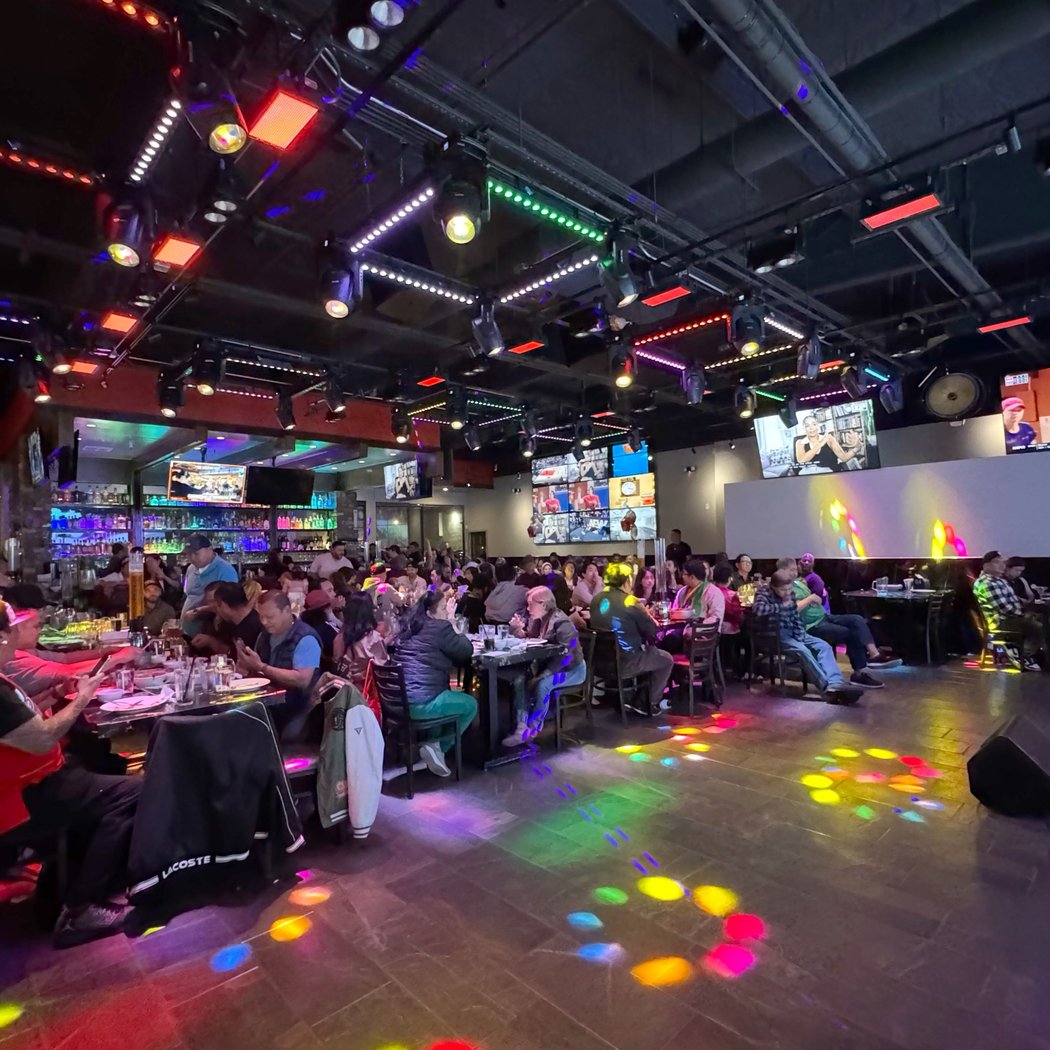 Live Entertainment at Isla Grand
