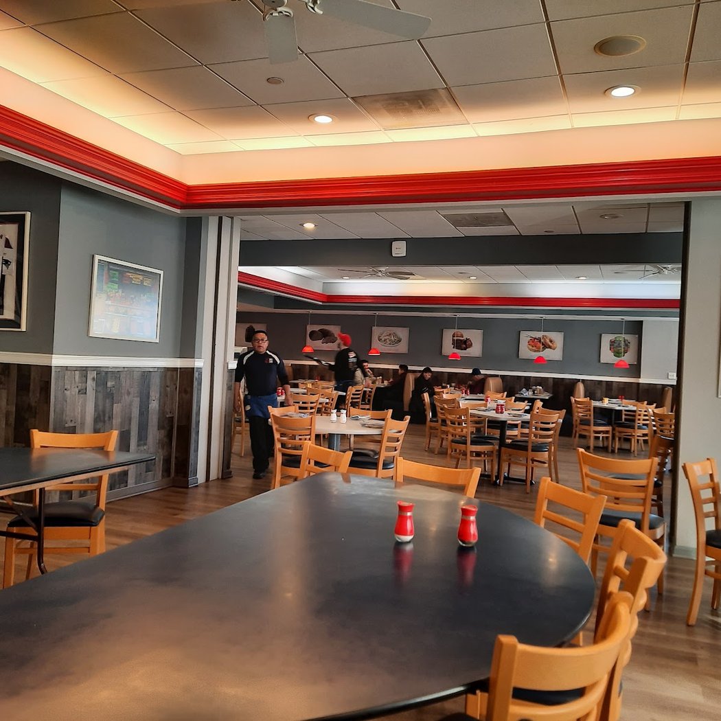 Eppes Essen Deli & Restaurant 3