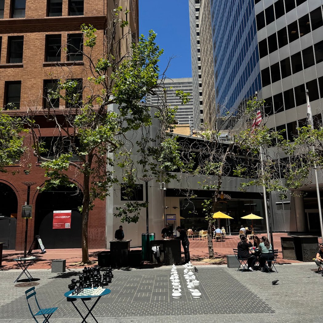 Weekly Free Concert — Jazz Mafia 1