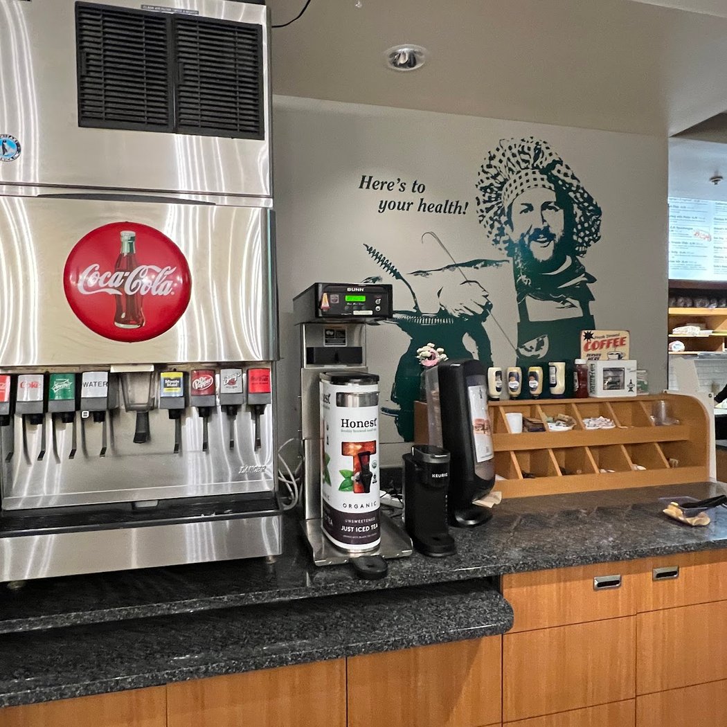 Erik's DeliCafé 3