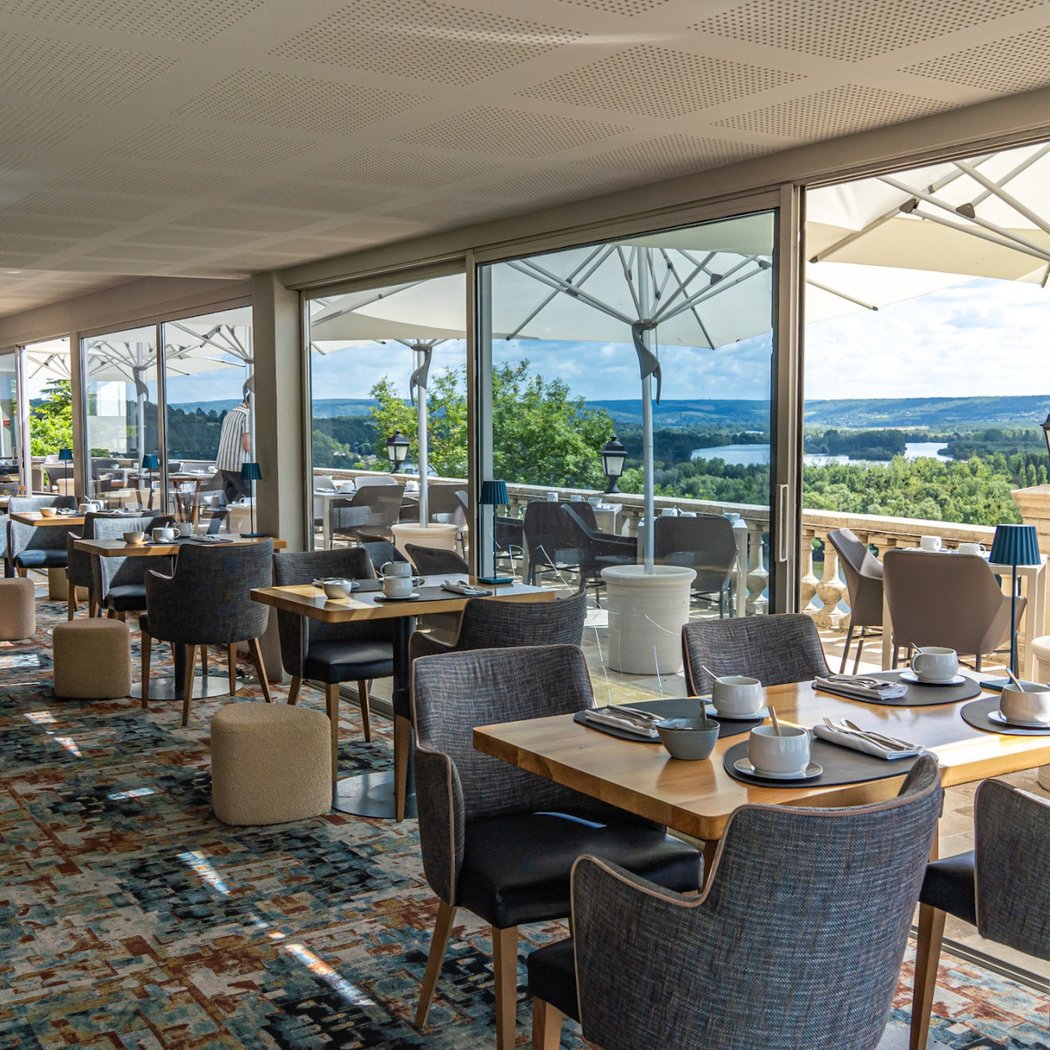All-You-Can-Eat Brunch at Domaine de la Corniche 3