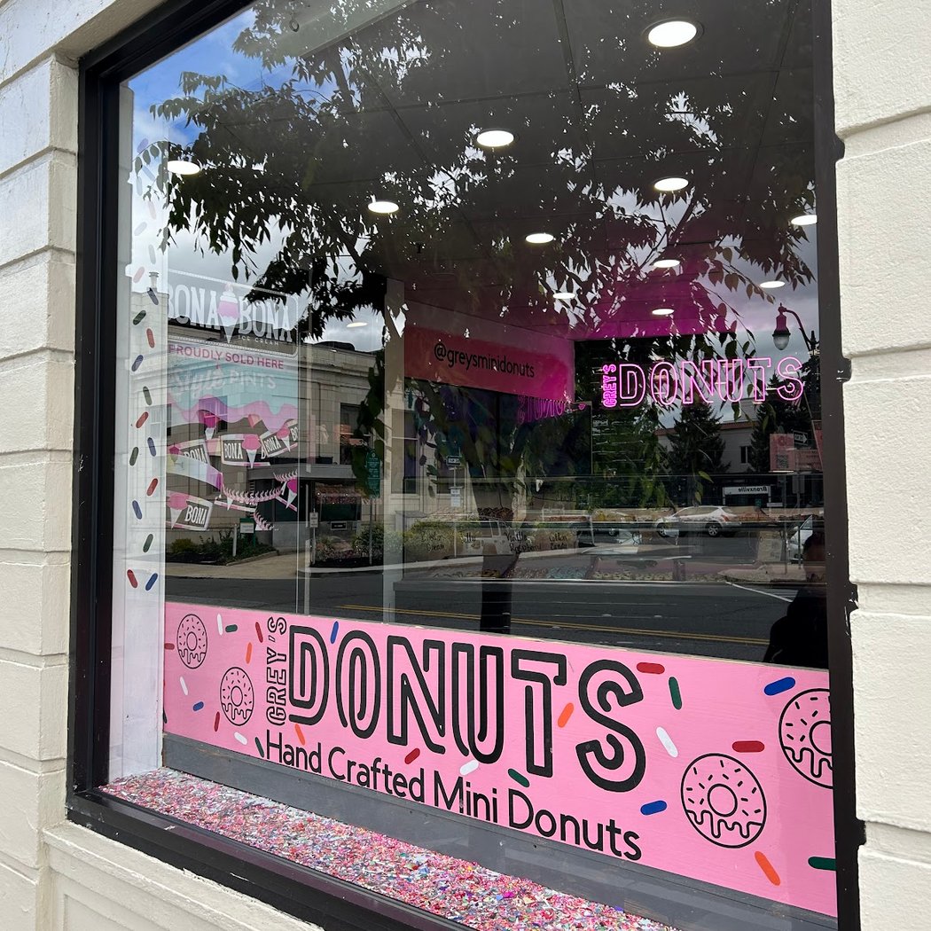 Grey’s Donuts Bronxville 2
