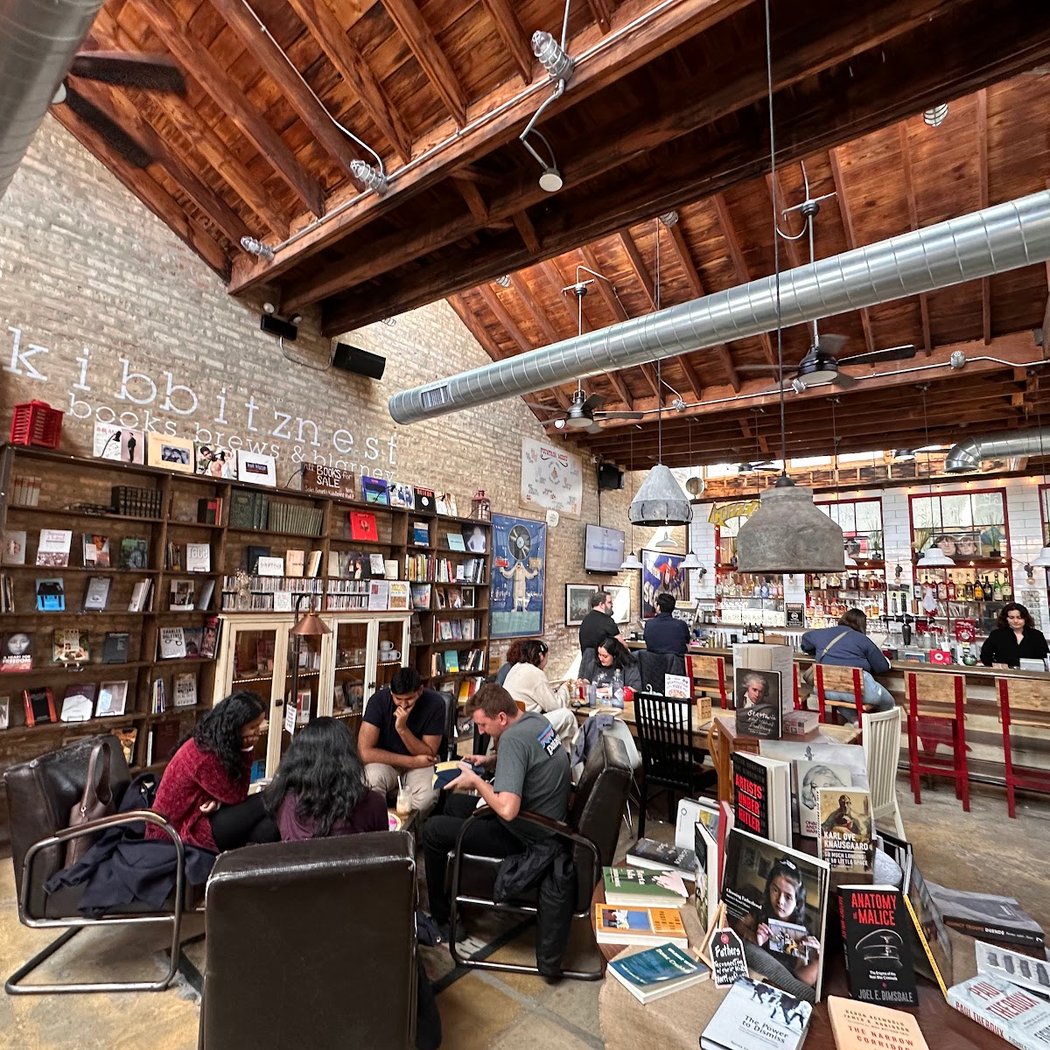 kibbitznest books, brews & blarney 3