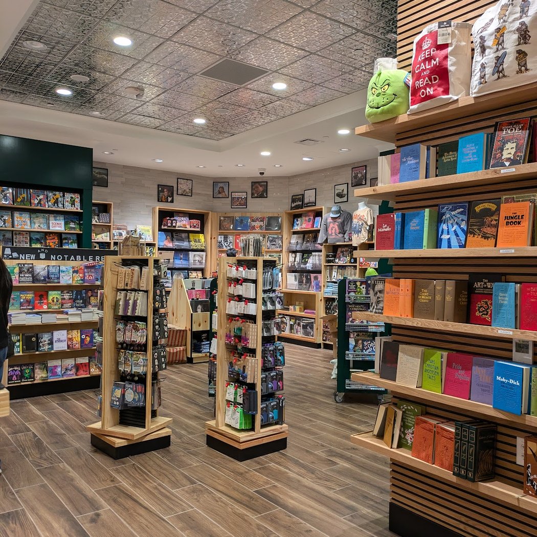 Green Apple Books 3