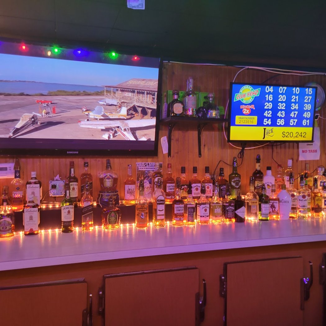 Regal Beagle Lounge 2
