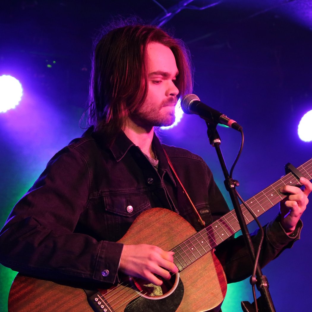 HAPPY HOUR: WILL KAYE 1