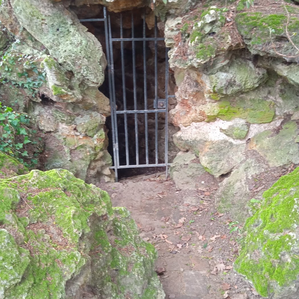 Grotte de Marie-Antoinette 3