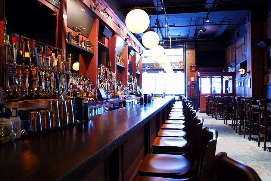 District Tap House 2
