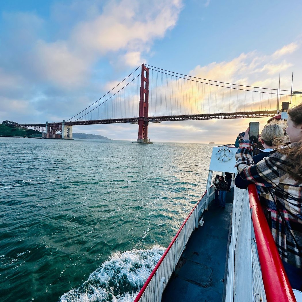 Straight to the Gate Access: Golden Gate Bay Cruise