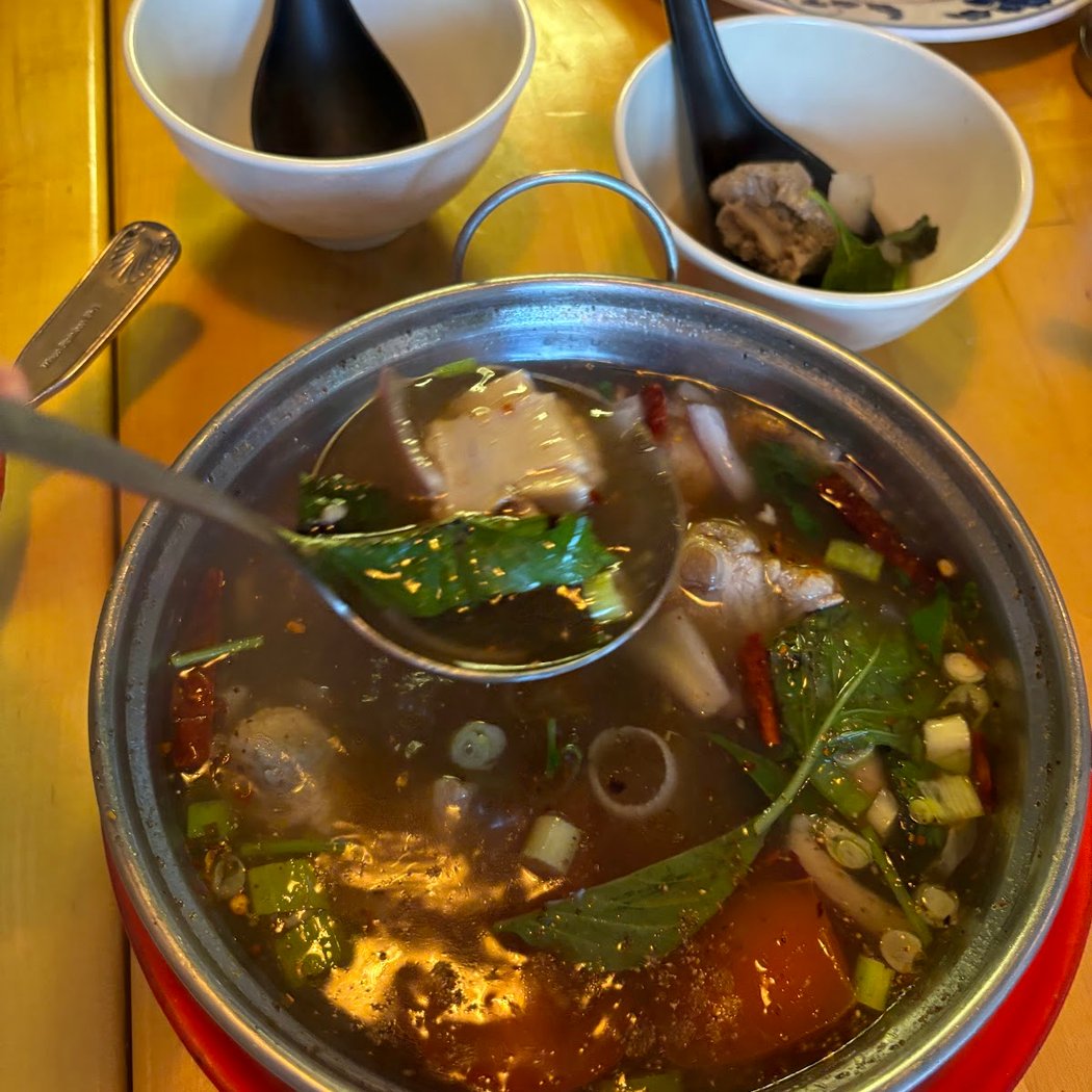 Louder Restaurant 2