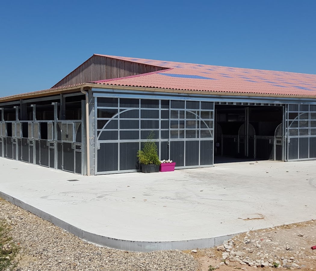 Equestrian Center De La Roche 2