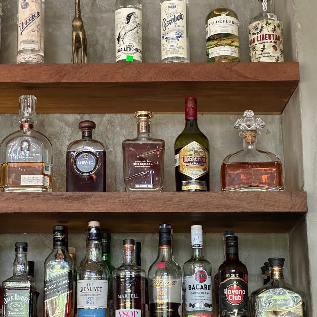 Zapote Bar 3