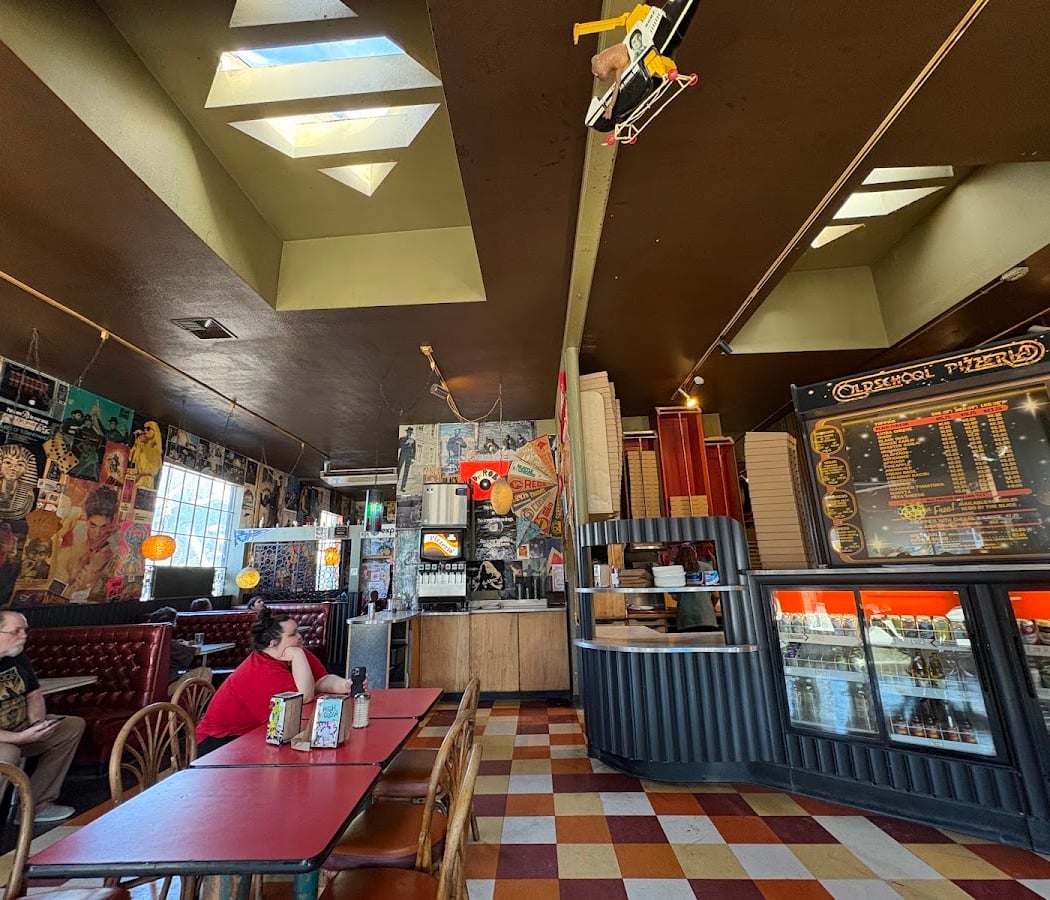 Old School Pizzeria 2