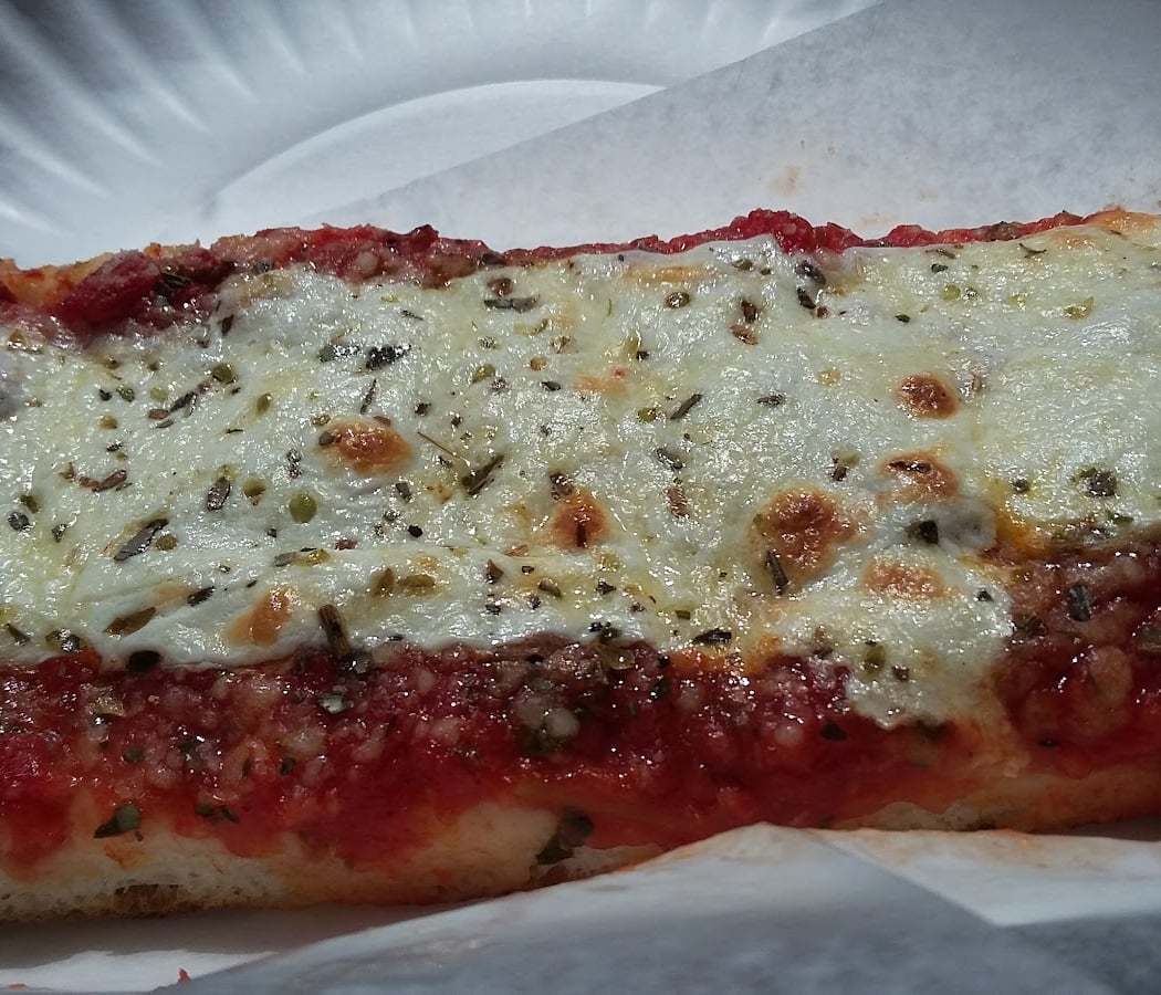 Carlo's Pizza 1