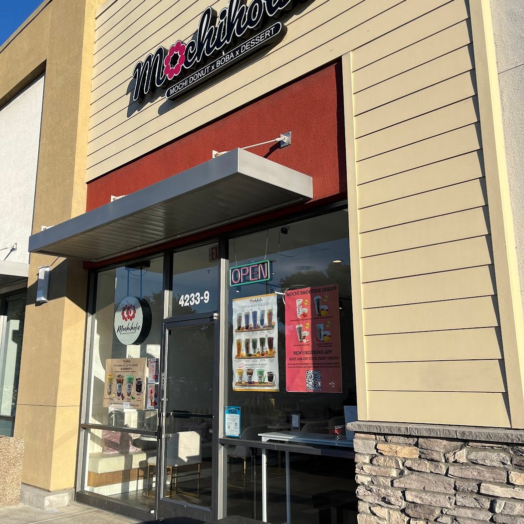 Mochiholic (Mochi Donuts, Boba, Desserts) 3
