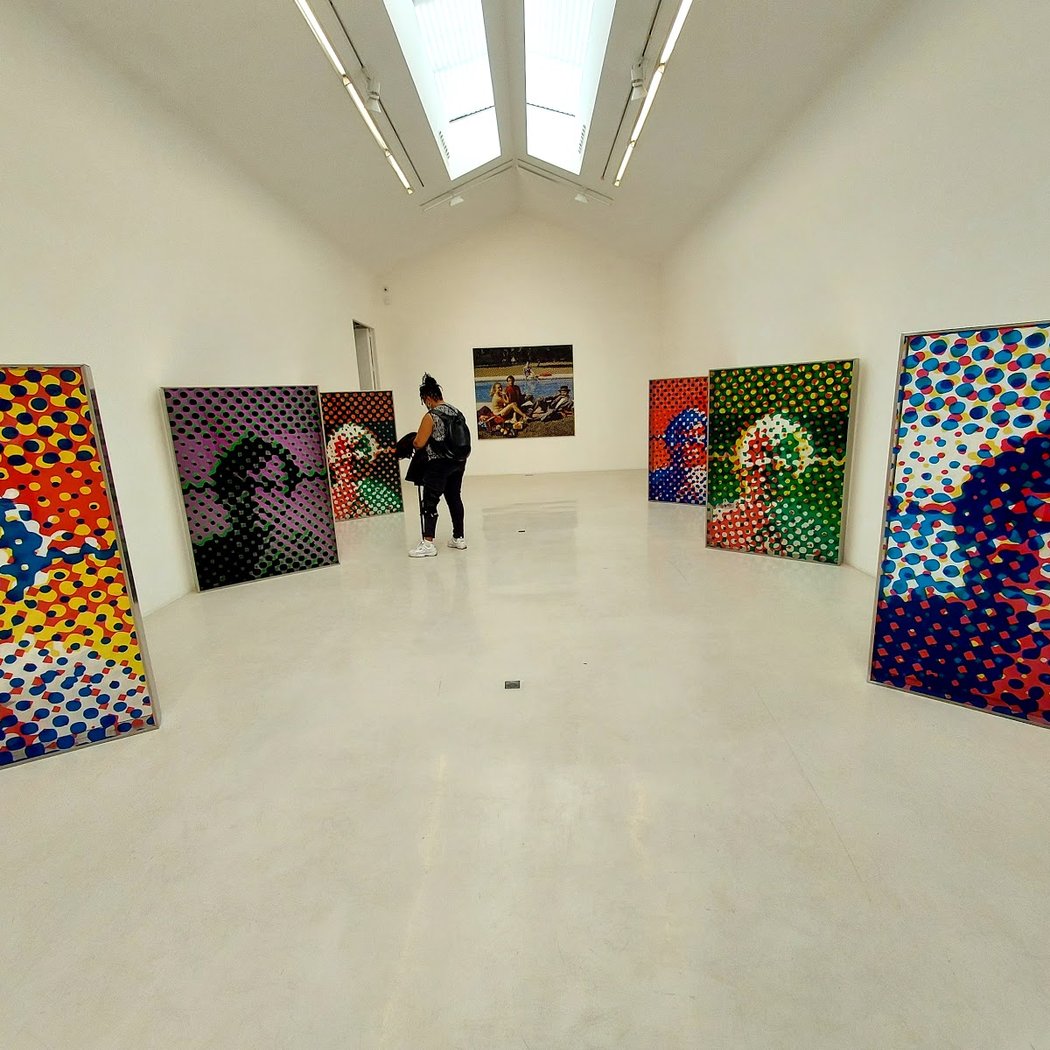 Contemporary Art Exhibition 3