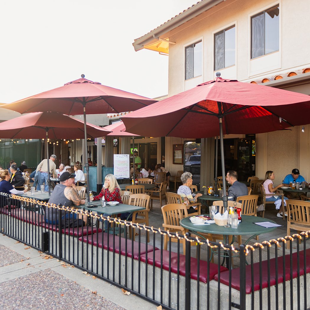 The Hop Yard American Alehouse & Grill 2