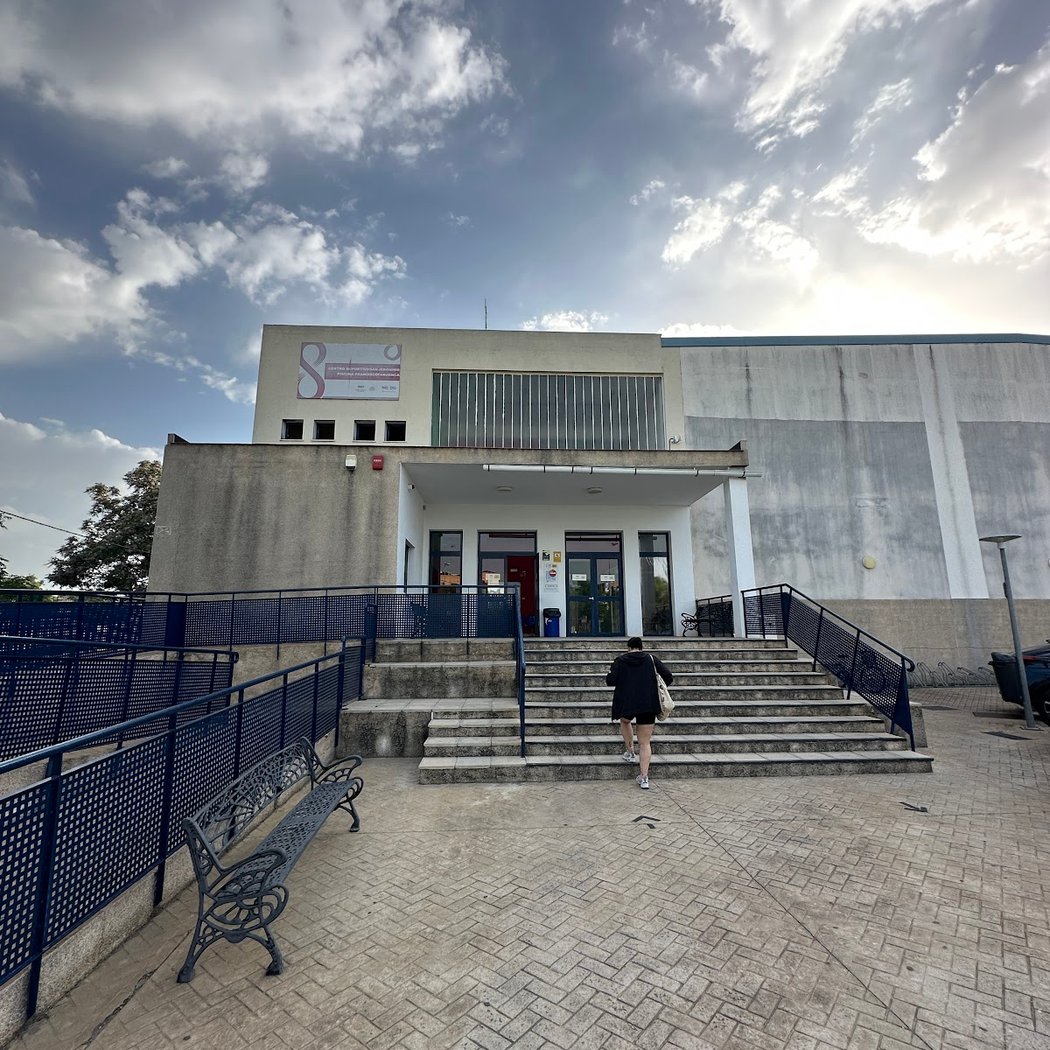 Centro Deportivo San Jeronimo Pool "Francisco Tabuenca" 3
