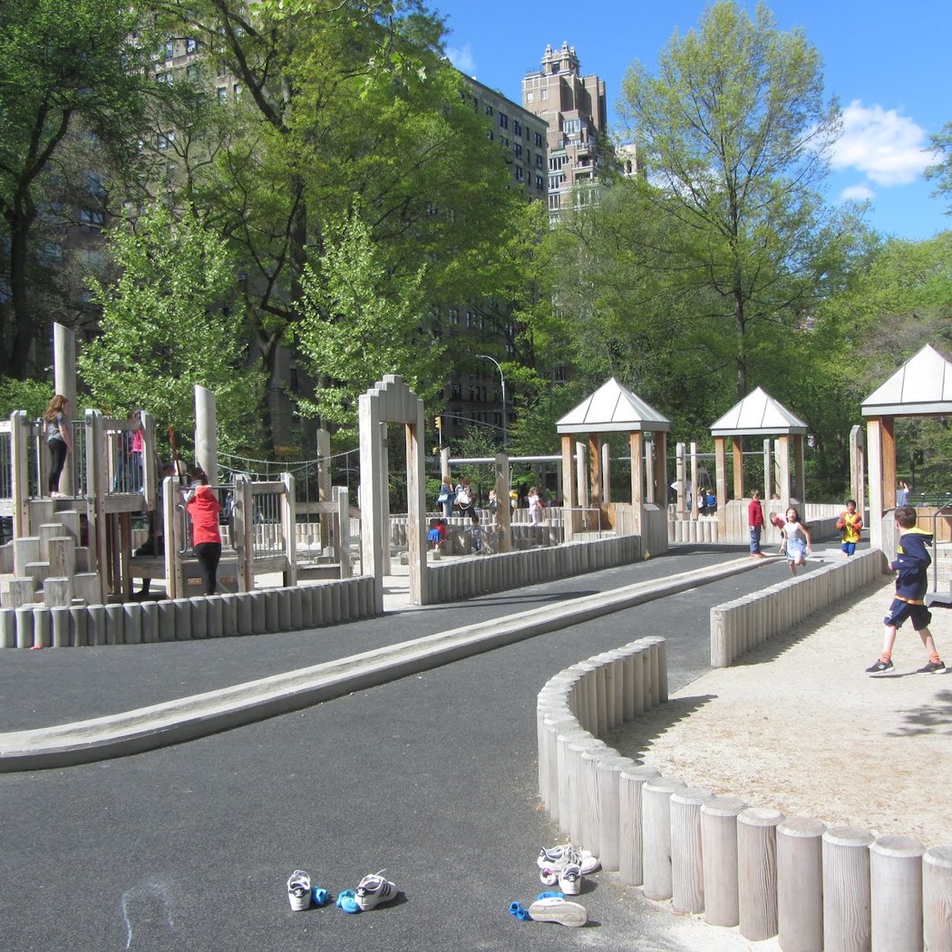 Tarr-Coyne Wild West Playground 1