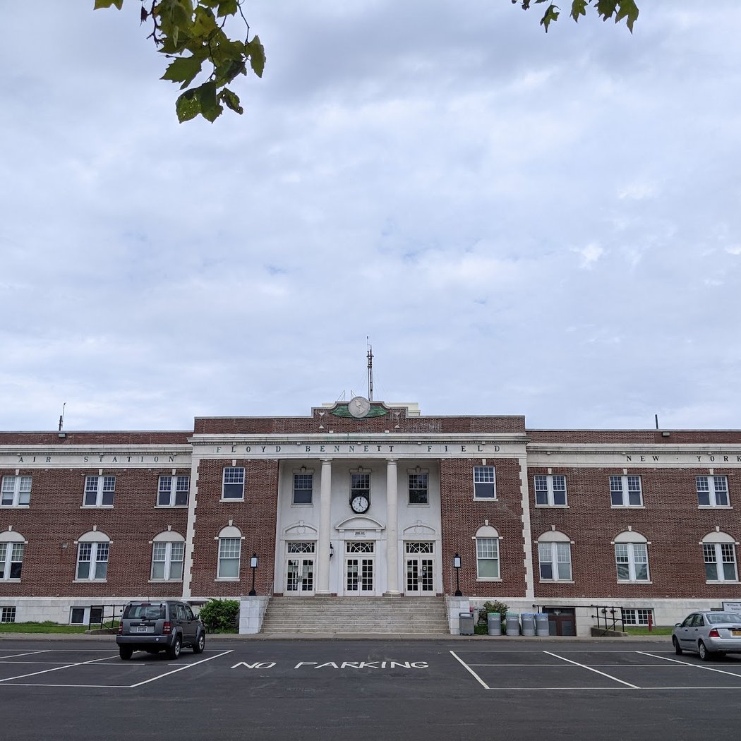 Stargazing at Floyd Bennett Field 4