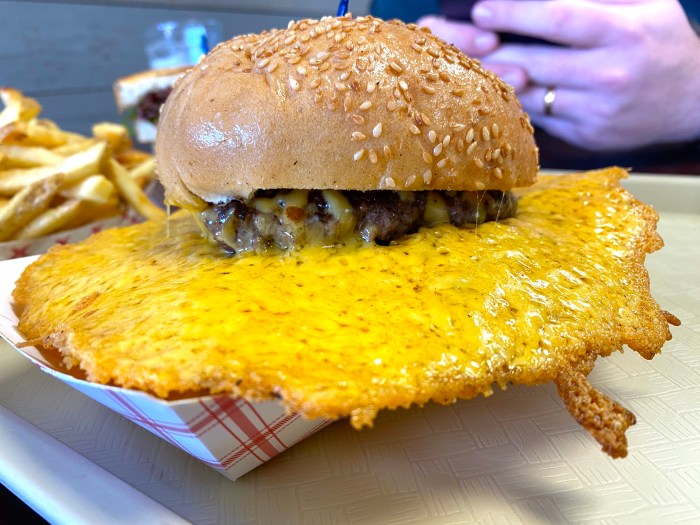 Squeeze Inn Hamburgers 1