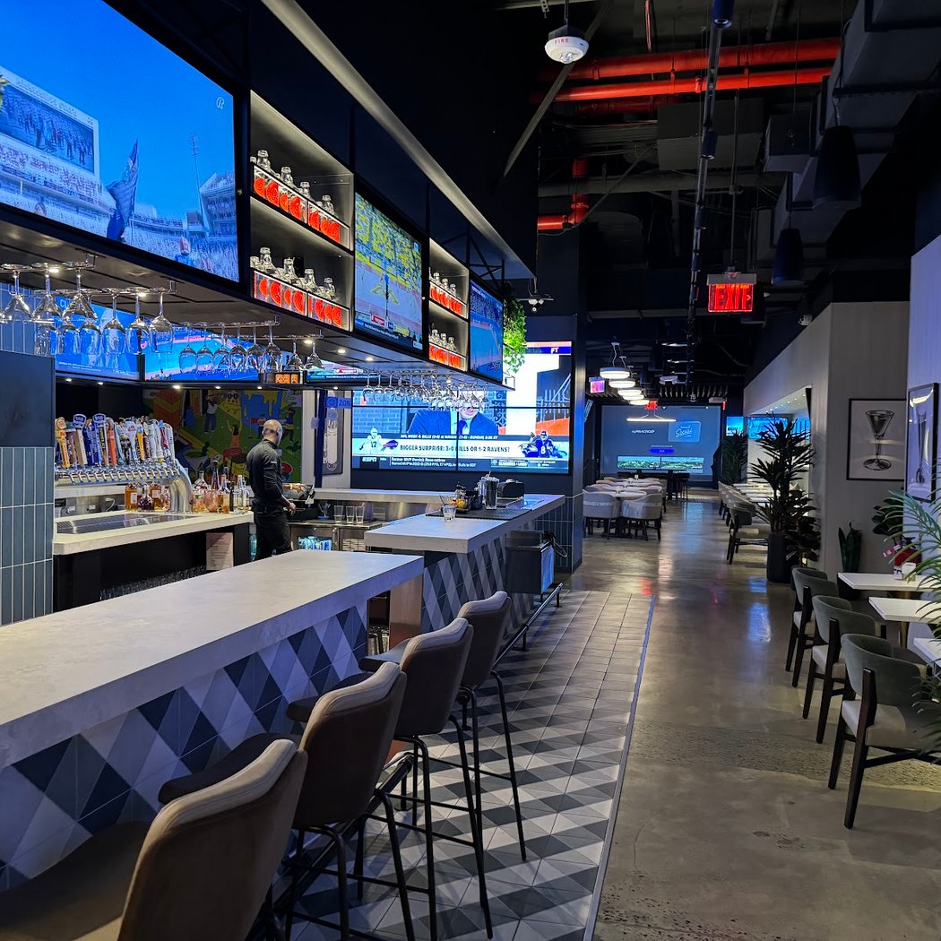 GOLFZON Social’s Football Watch Parties 2
