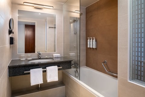 Courtyard by Marriott Paris La Defense West - Colombes 3