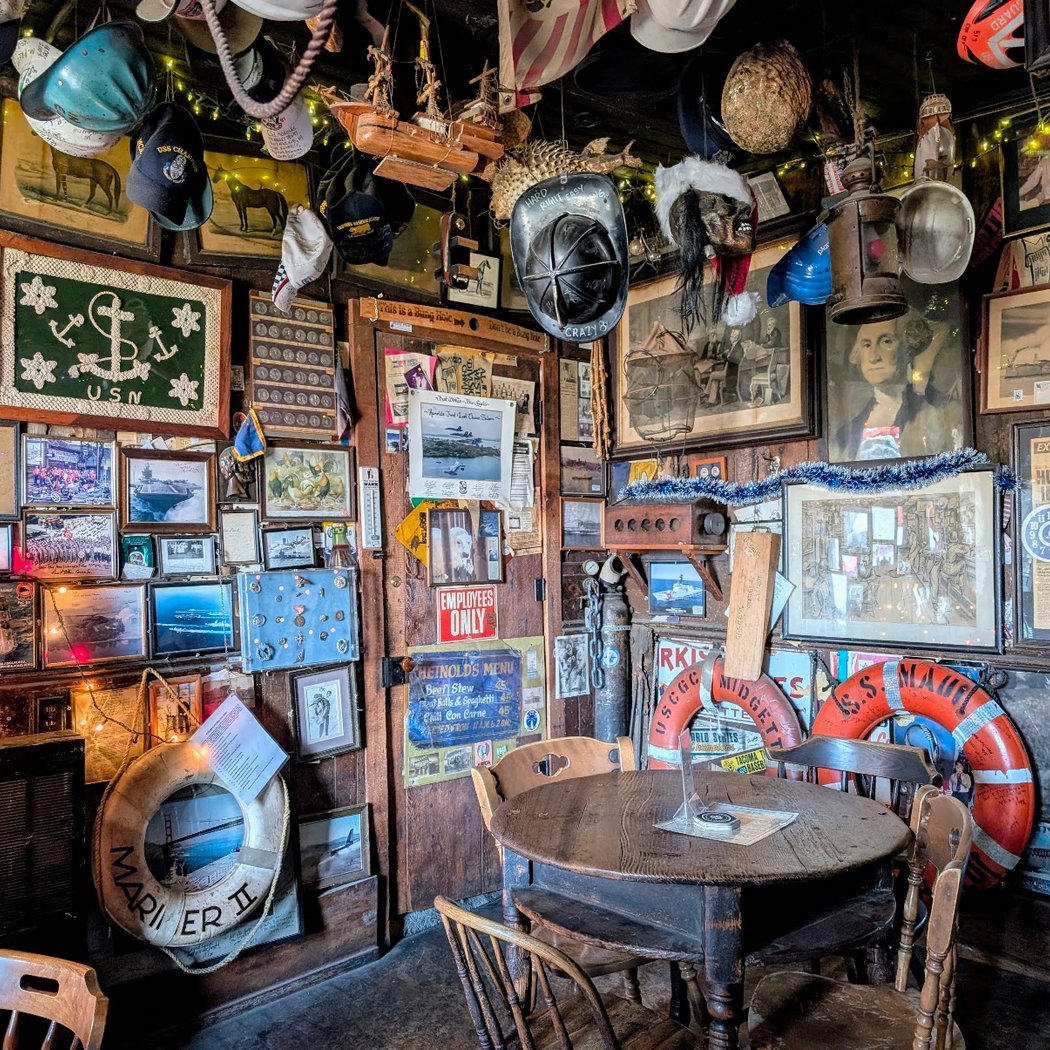Heinold's First and Last Chance Saloon 1