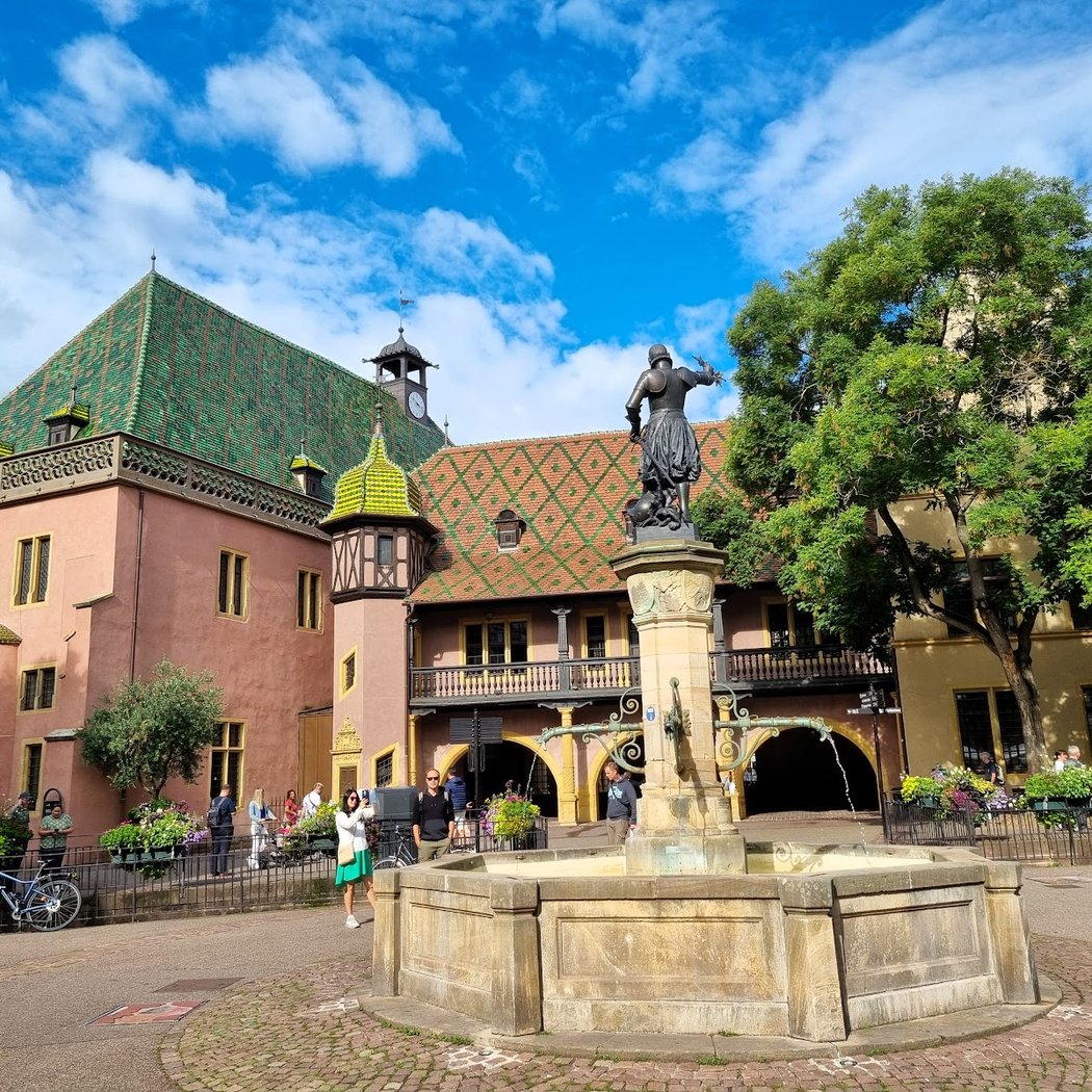 Place de l'Ancienne Douane 3