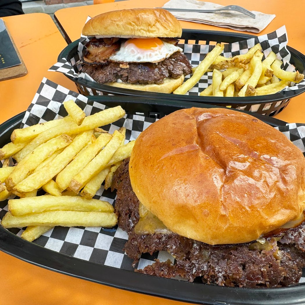 Insitu Burger Shop Sevilla 2