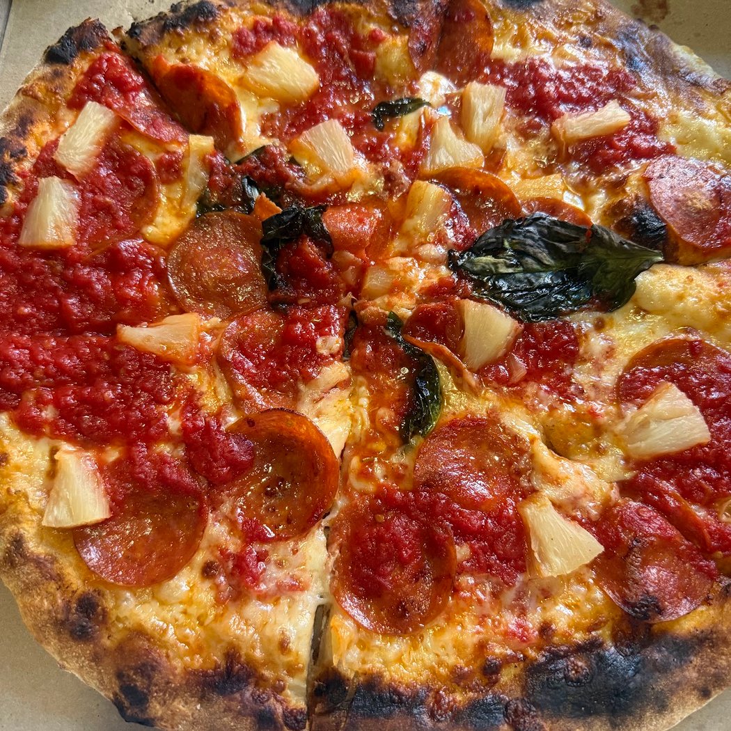 Tauro Wood Fired Pizza 3