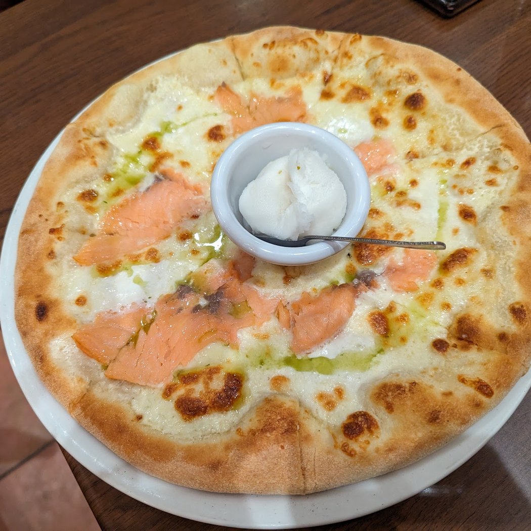 Wazzi Pizza 1