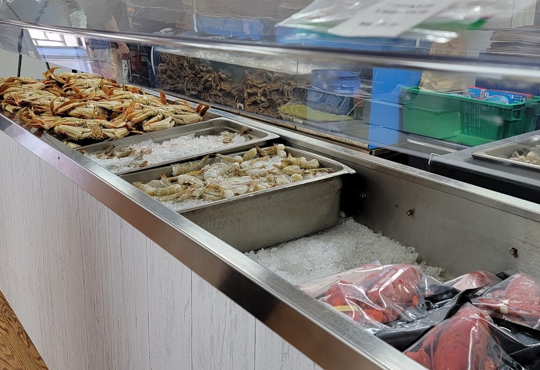 Fishermen's Catch Market & Restaurant 3