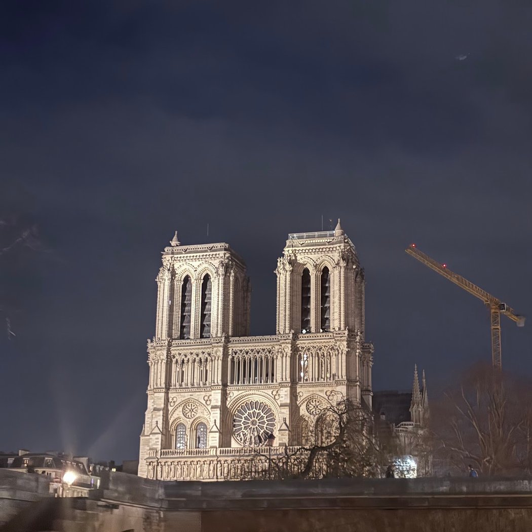 Dîner sur Les Bateaux Parisiens 2