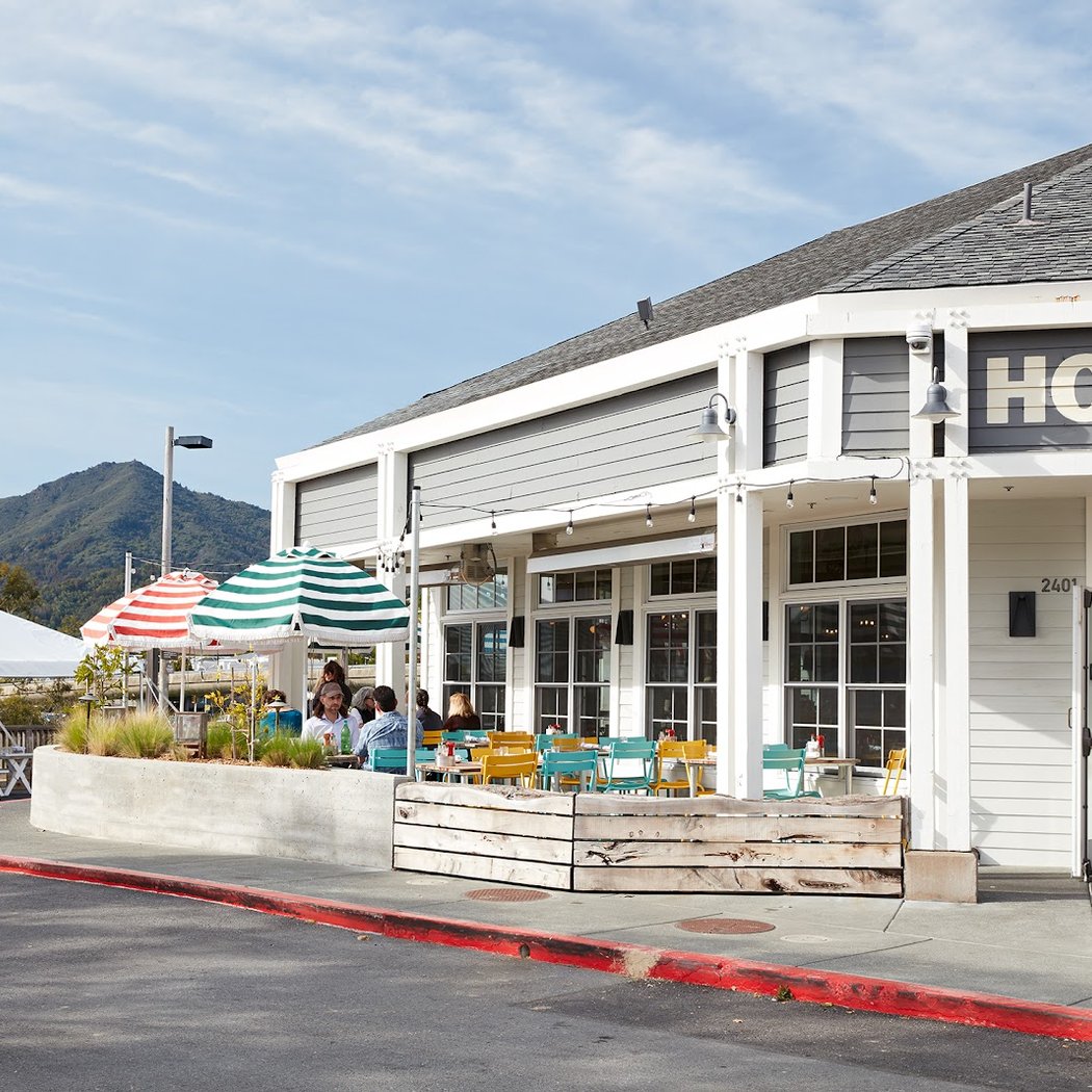 Hog Island Larkspur Happy Hour 2