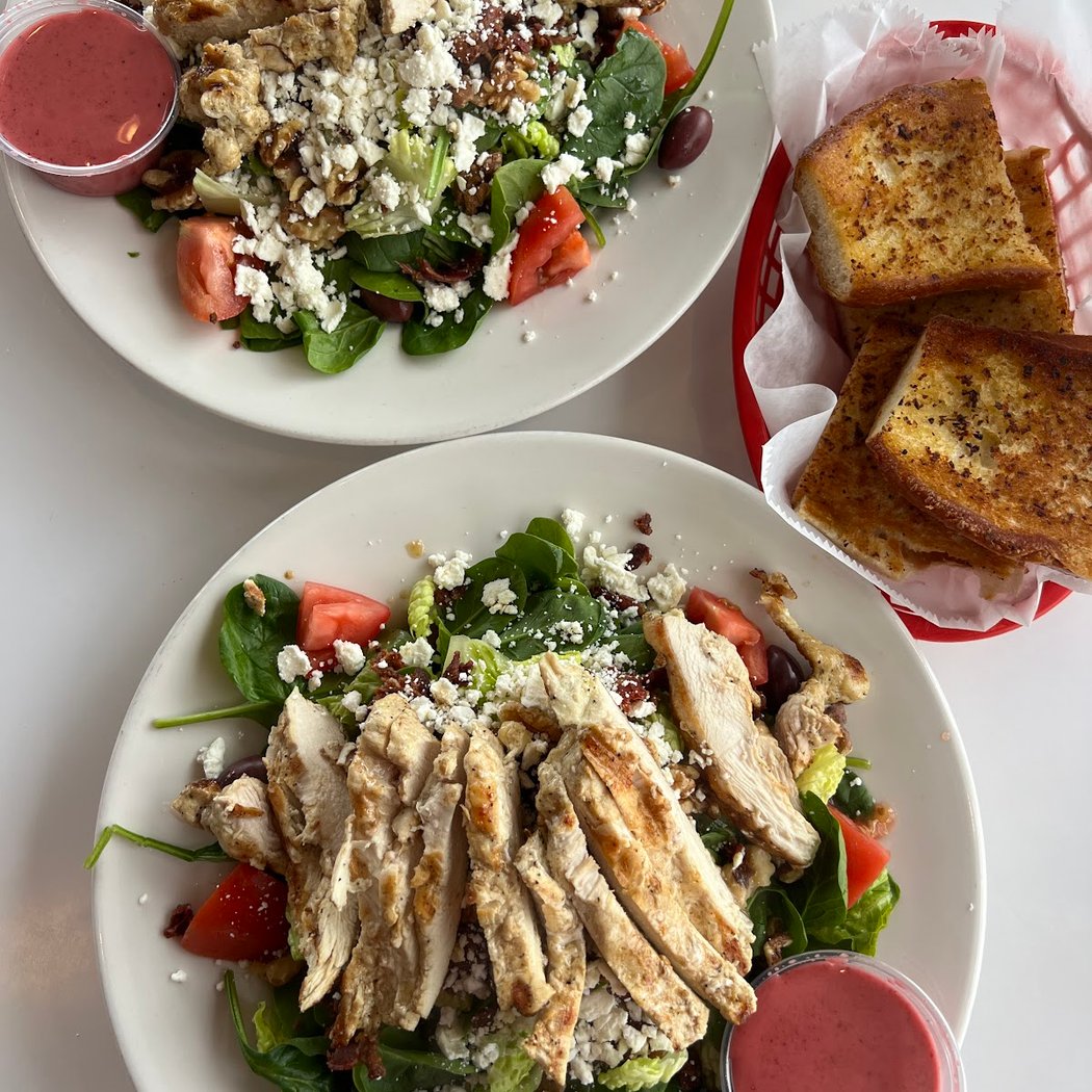 Dino's Grill 3