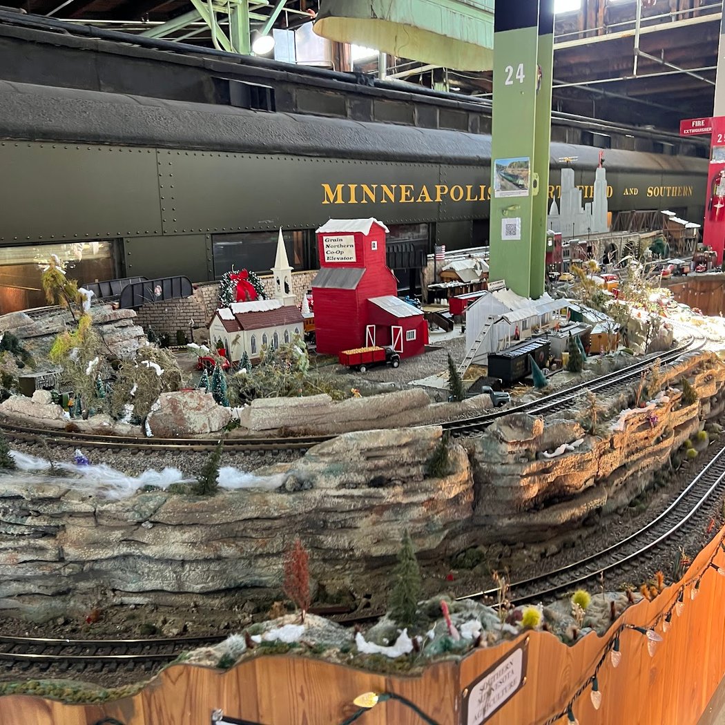 Santa’s Train Shop and Caboose Rides 1