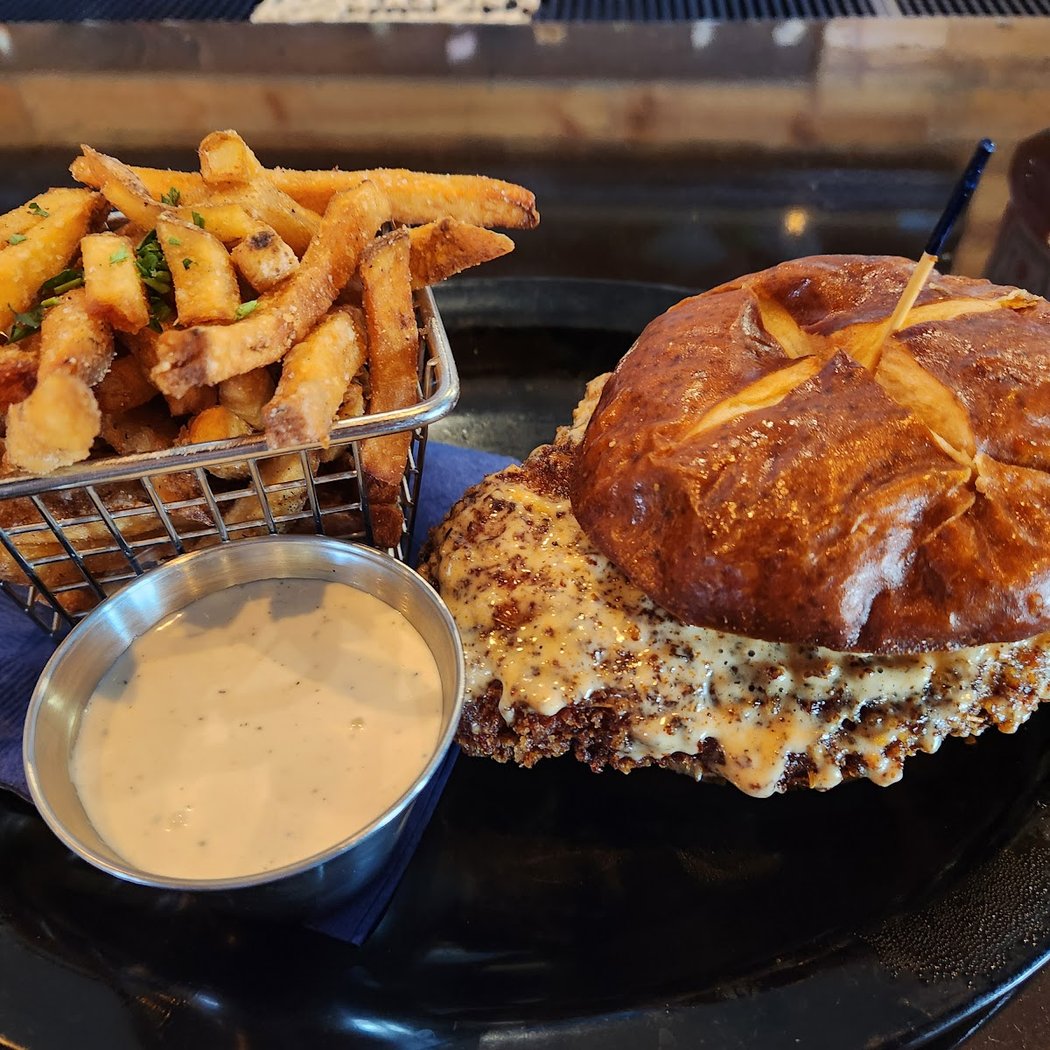 Bru's Public House 5