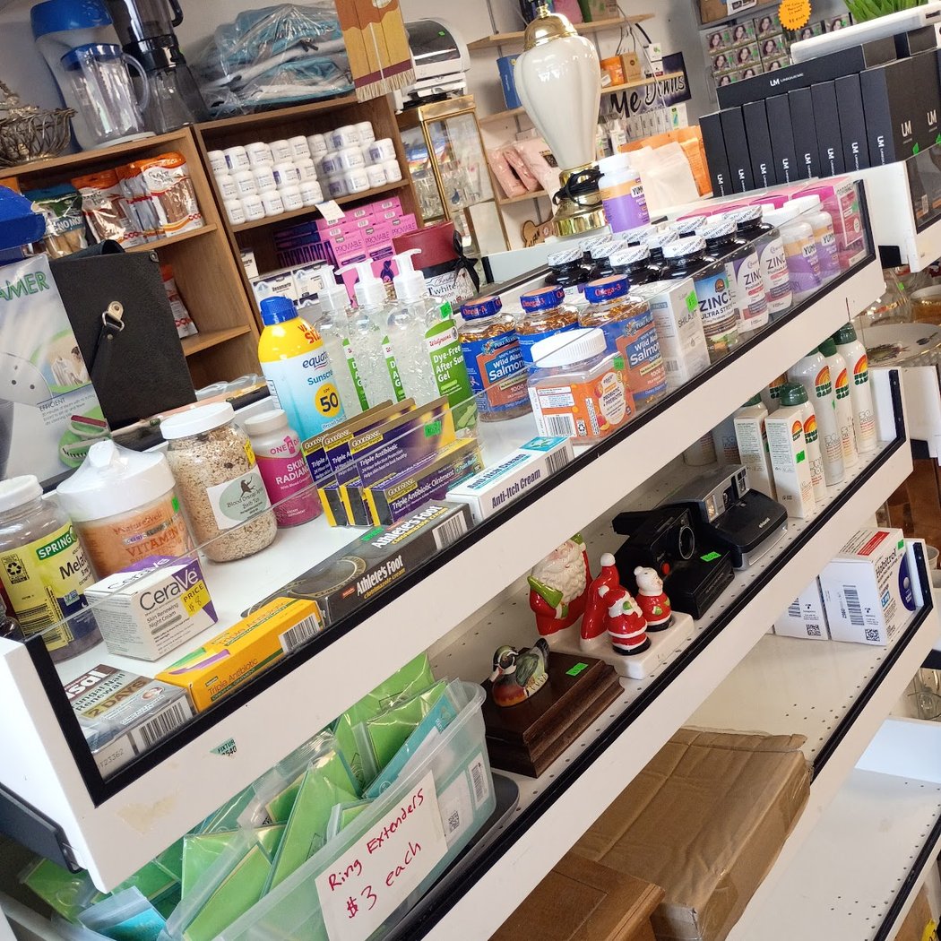 Colello's Discount Shop 3