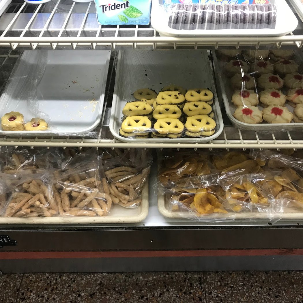 Dan's Bakery & Restaurant 2