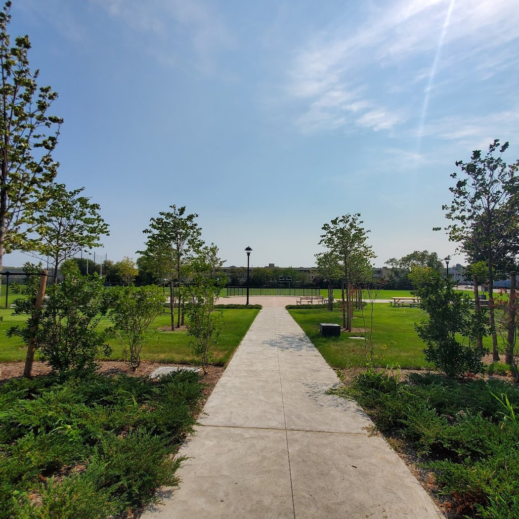 Frank Golden Park 3