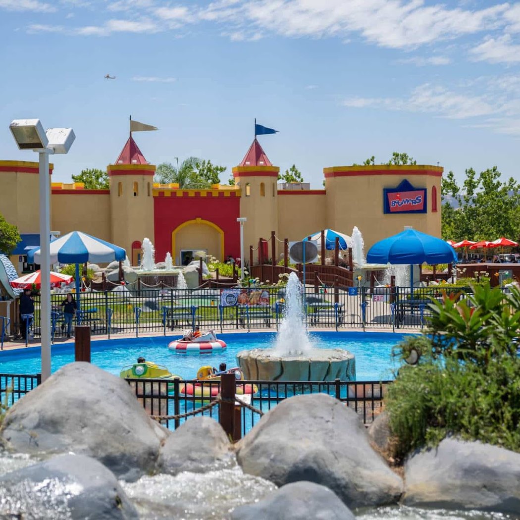 Women's Mini Golf 2